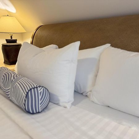 Grand Turk Inn Экстерьер фото