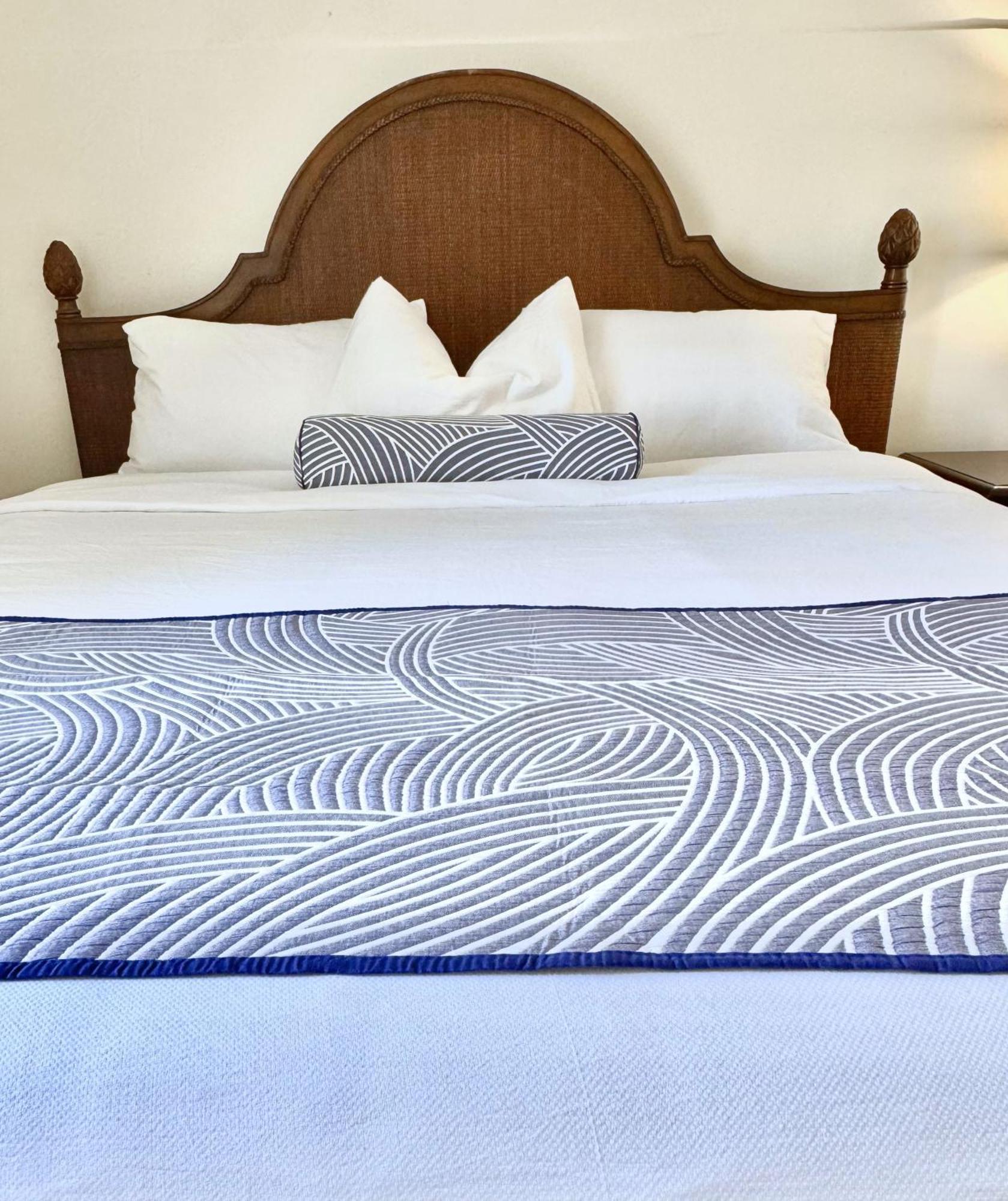 Grand Turk Inn Экстерьер фото