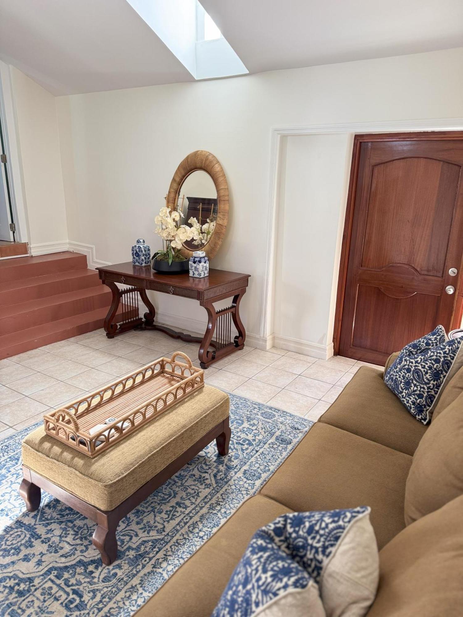 Grand Turk Inn Экстерьер фото